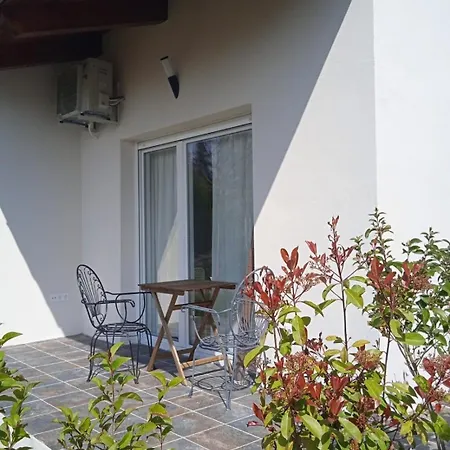 Apartment Casita Independiente Con Jardin *